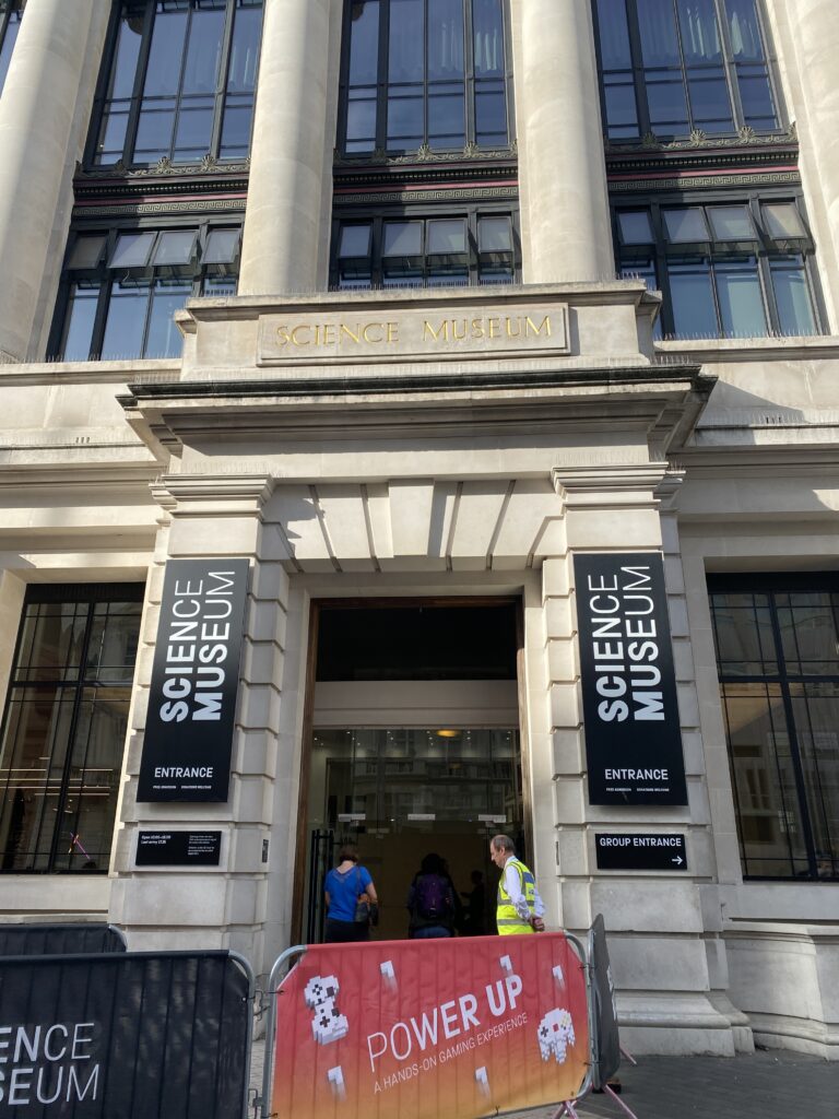 Fachada do Science Museum em Londres