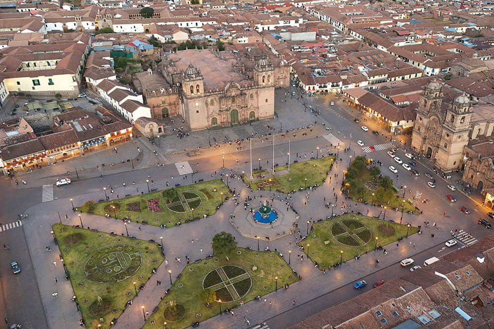 foto aérea da Plaza de Armas melhor lugar onde se hospedar em Cusco