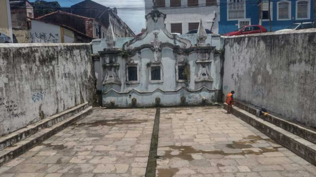 a fonte do ribeirão no centro histórico